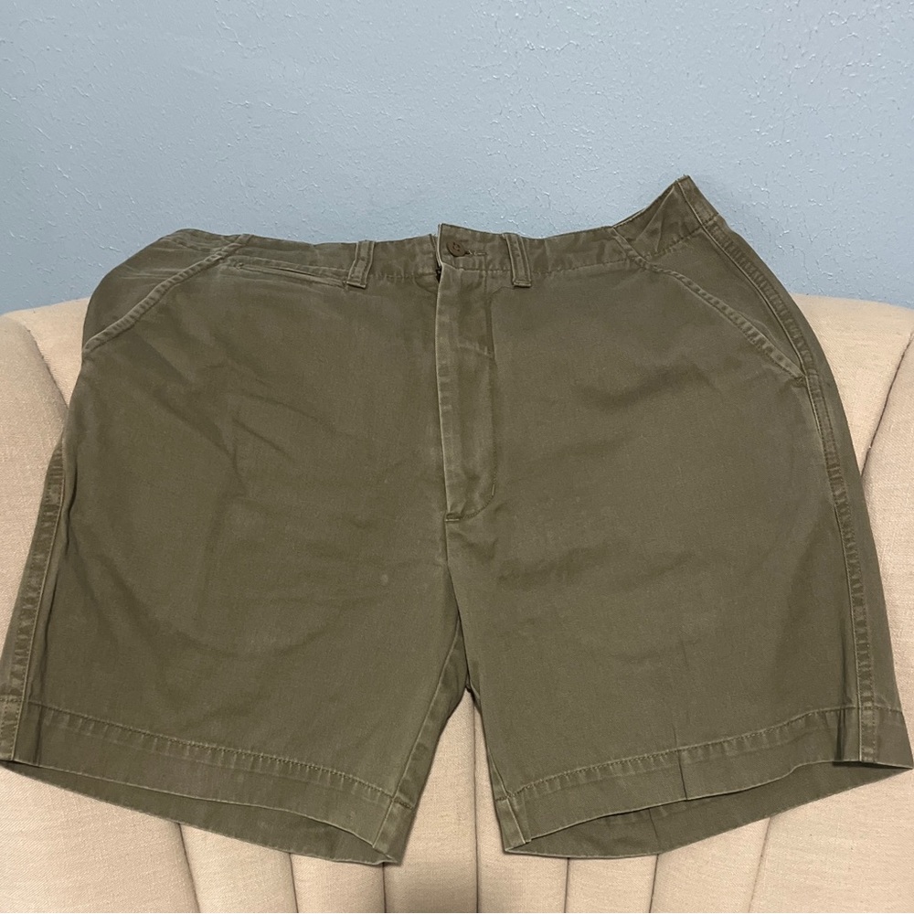 Cabella’s Men’s Khaki Shorts Size 32 Reg